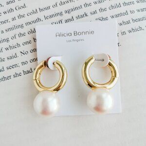 NEW Alicia Bonnie Everly Gold Pearl Earrings Authentic